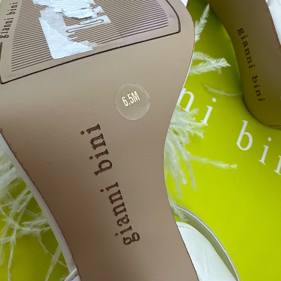 Gianni Bini Feather Heels - Picture 4 of 6